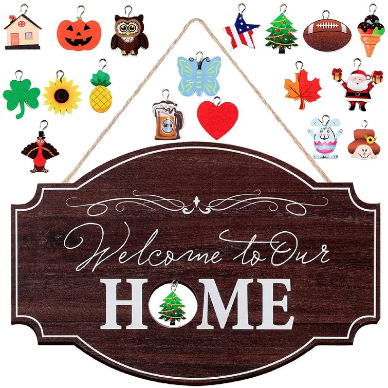 Gracie Oaks Interchangeable Seasonal Sign Front Door Decoration